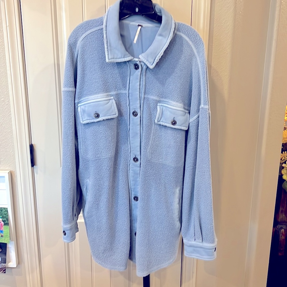 Free People Oversized Fleece Shacket in Light Blue with Green Layering Top - Picture 4 of 6